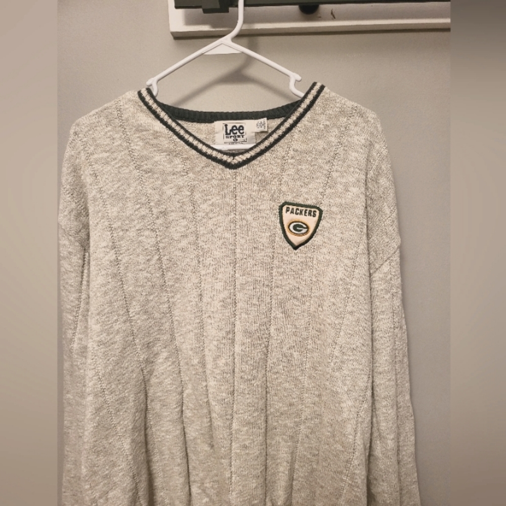 Packer sweater